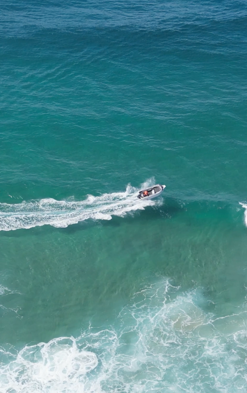 Boat Wings Performance in Surf Conditions